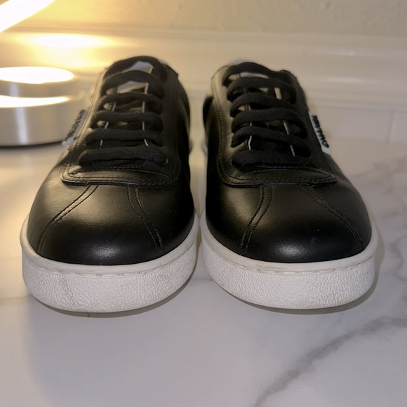 Chanel uniform sneakers - Picture 2 of 6